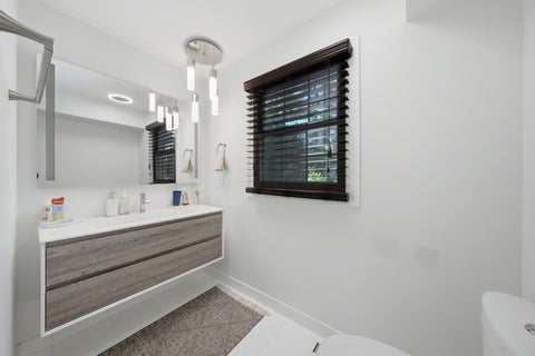 Tiny photo for 10S230 Grant Street, Burr Ridge, IL 60527 (MLS # 12739007)