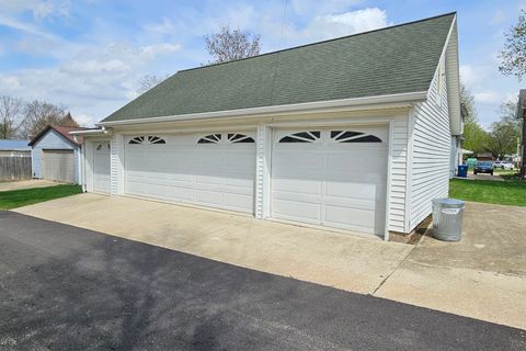 Tiny photo for 511 College Avenue, Dixon, IL 61021 (MLS # 12622821)