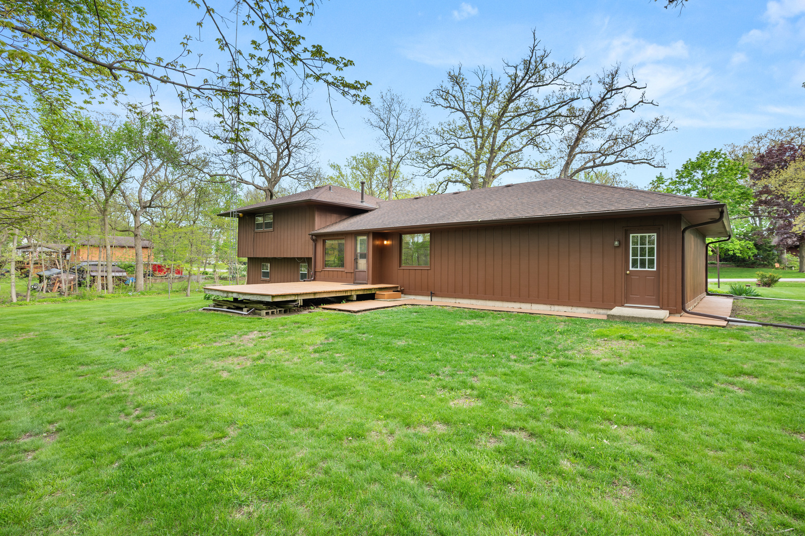12725 Ellen Drive