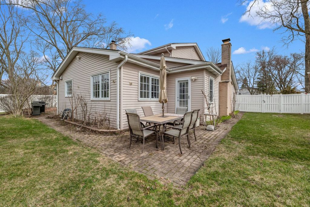 listing image 44