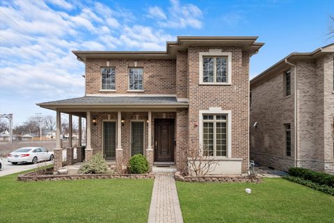 7745 N KENTON Avenue Skokie IL 60076