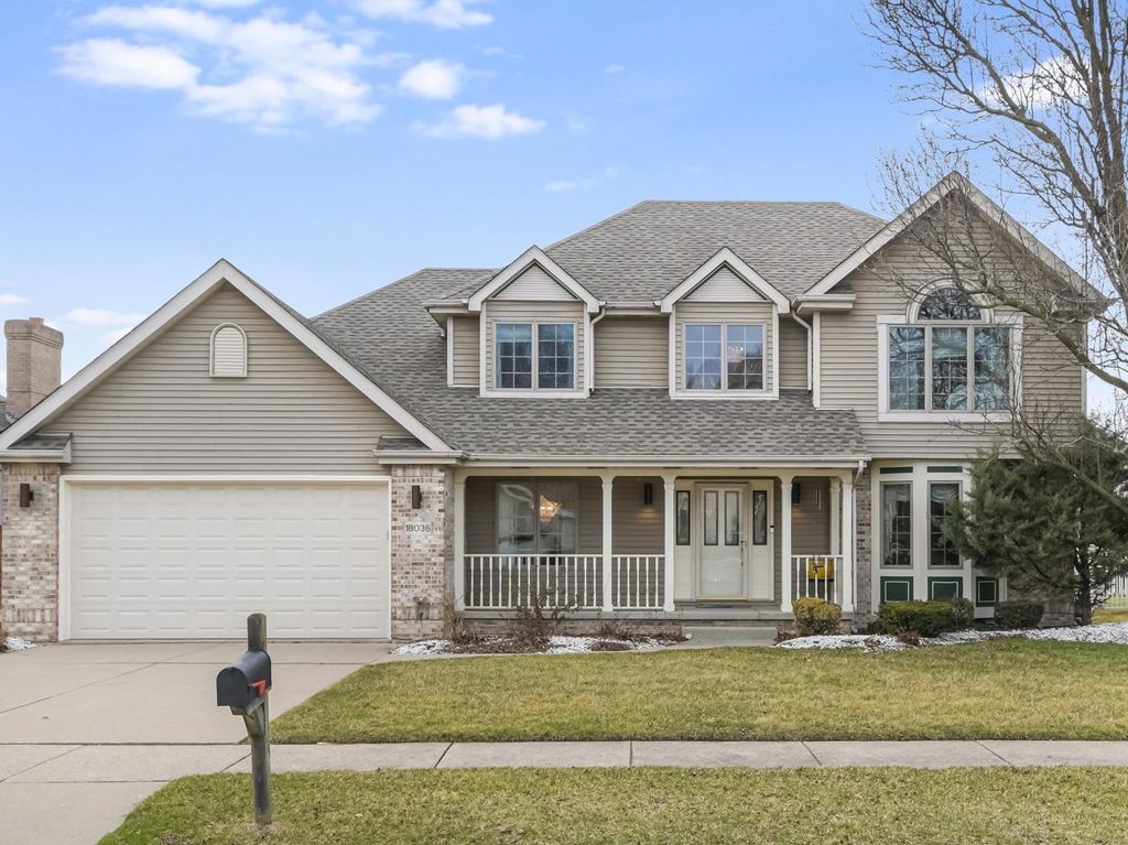 Photo for 18036 Crystal Lane, Lansing, IL 60438 (MLS # 12502579)