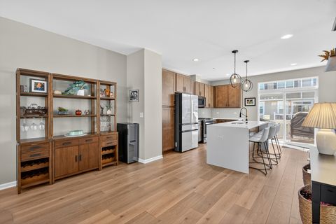 Tiny photo for 30W136 Wheeler Circle, Warrenville, IL 60563 (MLS # 12475416)