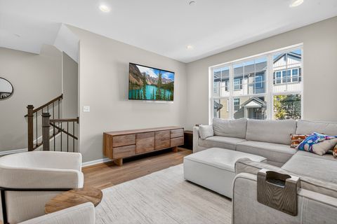 Tiny photo for 30W136 Wheeler Circle, Warrenville, IL 60563 (MLS # 12475416)