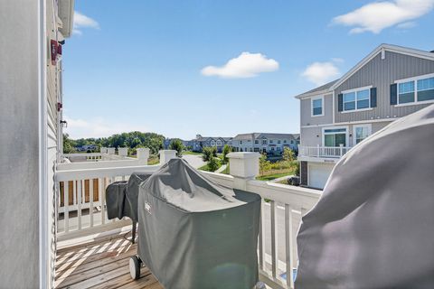 Tiny photo for 30W136 Wheeler Circle, Warrenville, IL 60563 (MLS # 12475416)