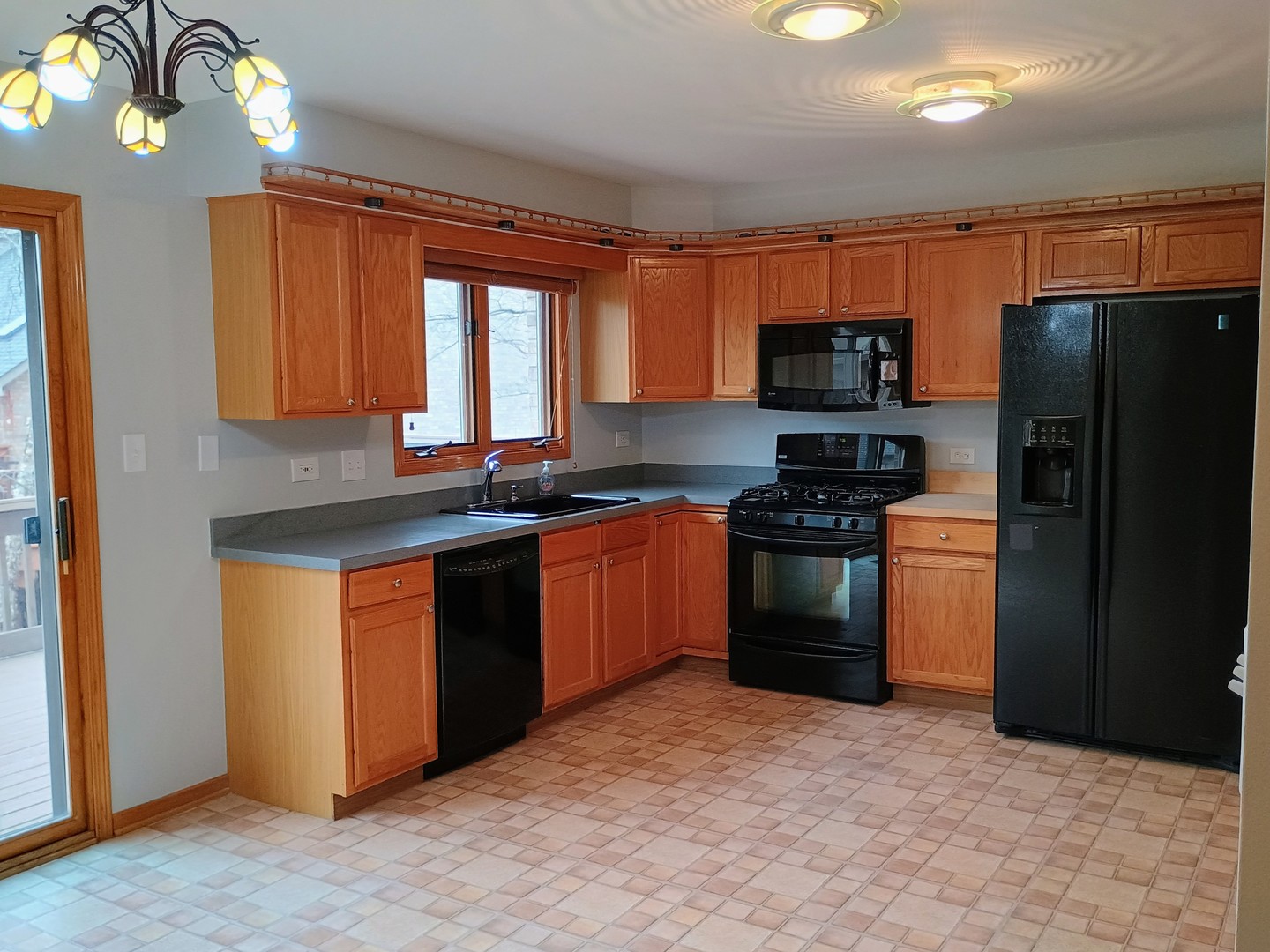 33 Cliffside Circle Drive 33
