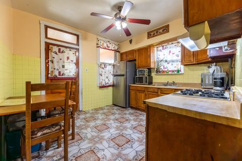 Tiny photo for 6237 S California Avenue, Chicago, IL 60629 (MLS # 12593209)