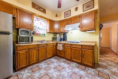 Tiny photo for 6237 S California Avenue, Chicago, IL 60629 (MLS # 12593209)