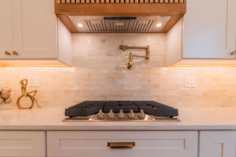 Tiny photo for 1018 N Princeton Avenue, Villa Park, IL 60181 (MLS # 12525341)