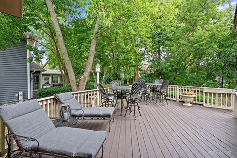 Tiny photo for 951 W Willow Street, Palatine, IL 60067 (MLS # 12464274)