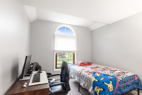 Tiny photo for 514 Brookwood Trail, McHenry, IL 60050 (MLS # 12635319)