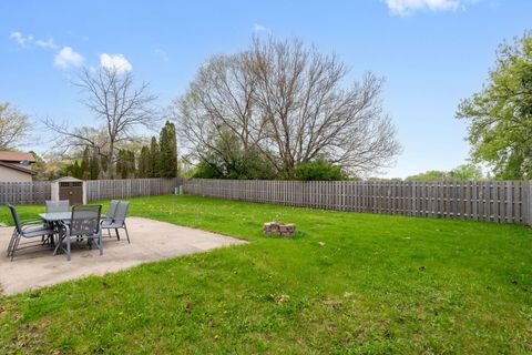 Tiny photo for 514 Brookwood Trail, McHenry, IL 60050 (MLS # 12635319)