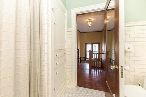 Tiny photo for 1926 E Oakland Avenue, Bloomington, IL 61701 (MLS # 12570329)