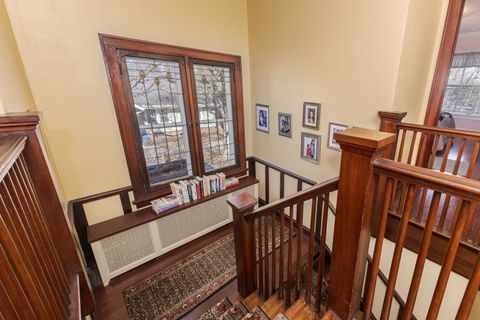 Tiny photo for 1926 E Oakland Avenue, Bloomington, IL 61701 (MLS # 12570329)