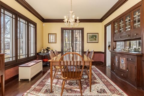 Tiny photo for 1926 E Oakland Avenue, Bloomington, IL 61701 (MLS # 12570329)