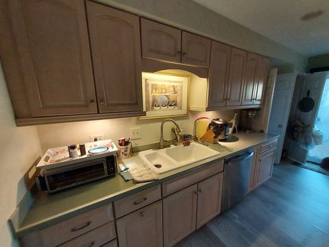 Tiny photo for 787 Oak Hill Road #467, Lake Barrington, IL 60010 (MLS # 12569120)