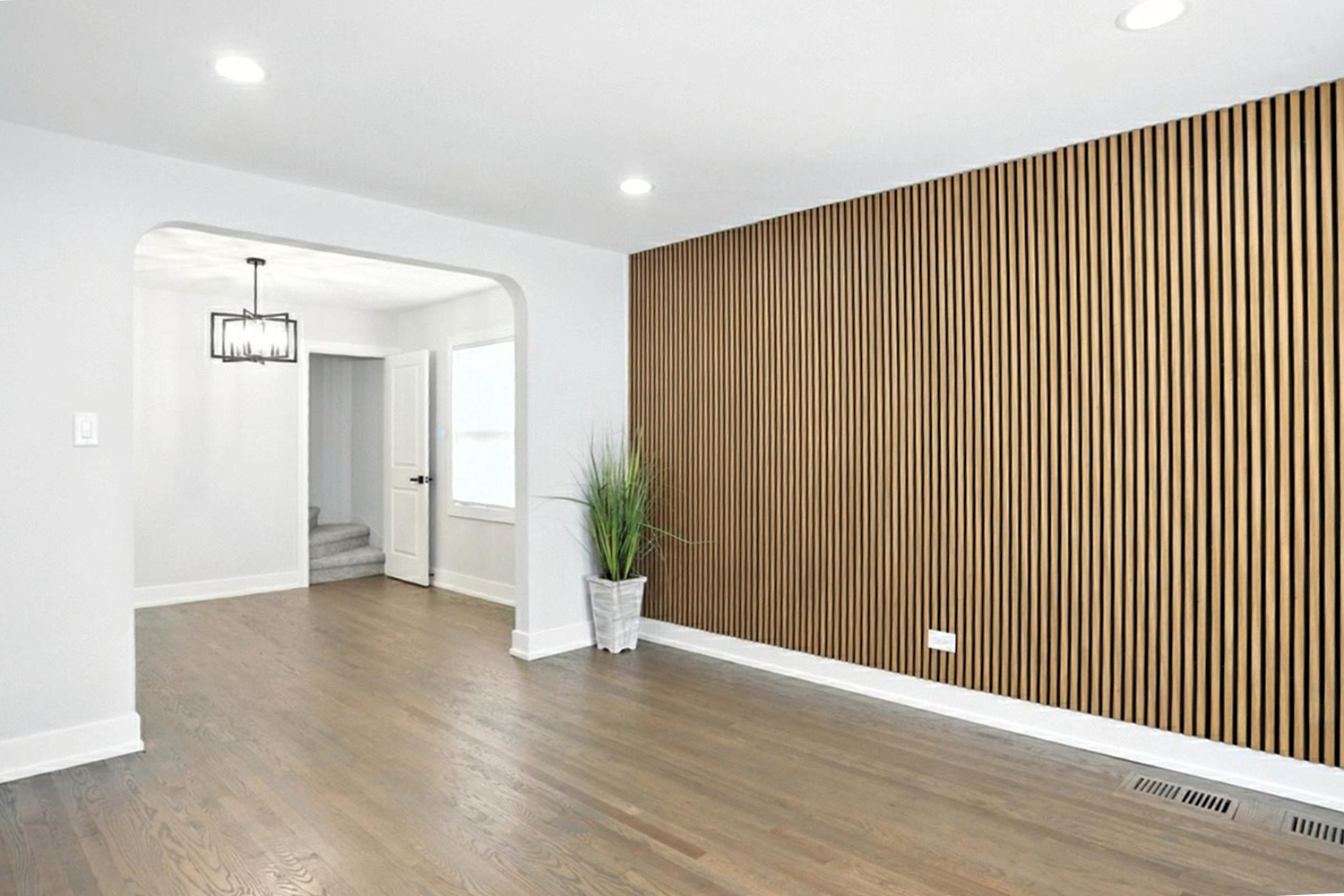 2808 W 84th Street