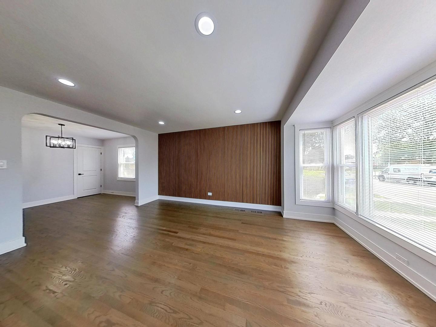 2808 W 84th Street