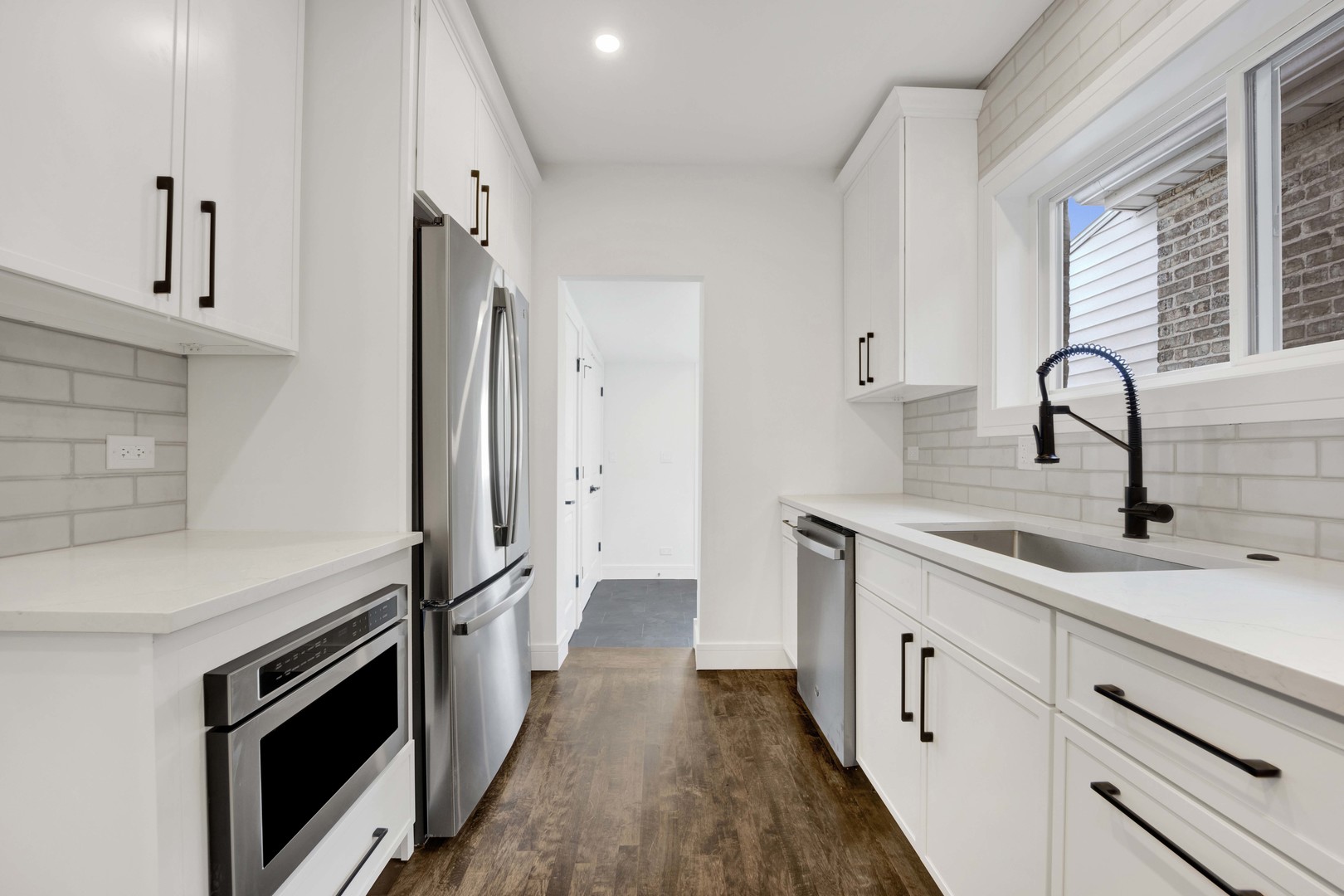 5844 W Leland Avenue