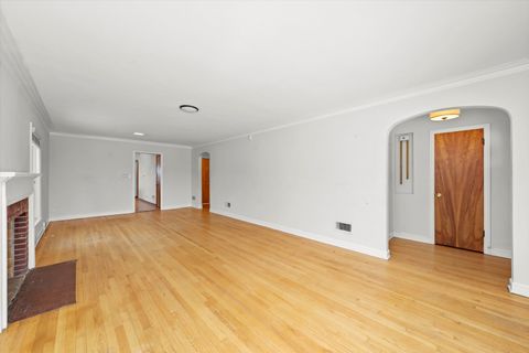 Tiny photo for 9923 S Claremont Avenue, Chicago, IL 60643 (MLS # 12529512)