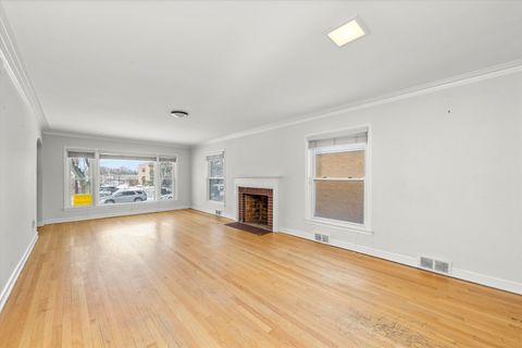 Tiny photo for 9923 S Claremont Avenue, Chicago, IL 60643 (MLS # 12529512)