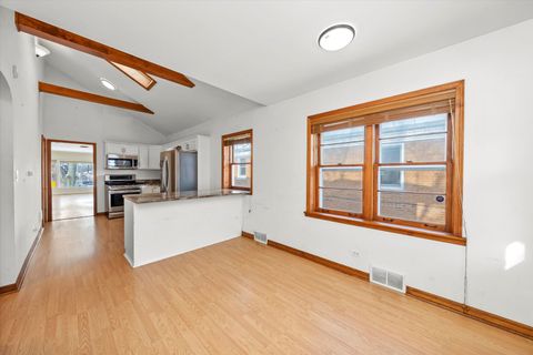 Tiny photo for 9923 S Claremont Avenue, Chicago, IL 60643 (MLS # 12529512)