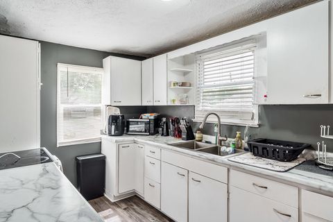 Tiny photo for 604 E Pleasant Street, Belvidere, IL 61008 (MLS # 12666855)