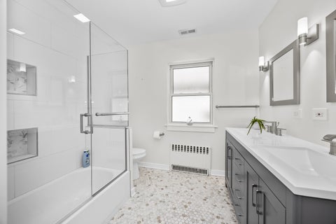 Tiny photo for 7730 S Paxton Avenue, Chicago, IL 60649 (MLS # 12711040)