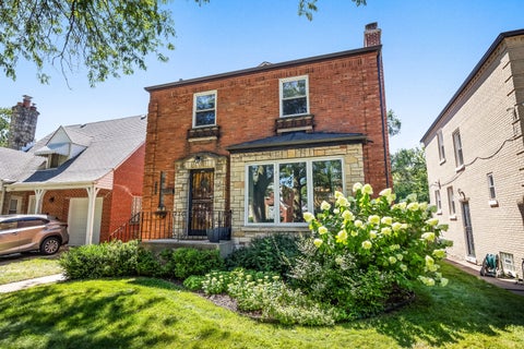 Photo of 7730 S Paxton Avenue, Chicago, IL 60649 (MLS # 12711040)