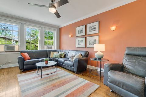 Tiny photo for 1217 Hull Terrace #3A, Evanston, IL 60202 (MLS # 12442324)