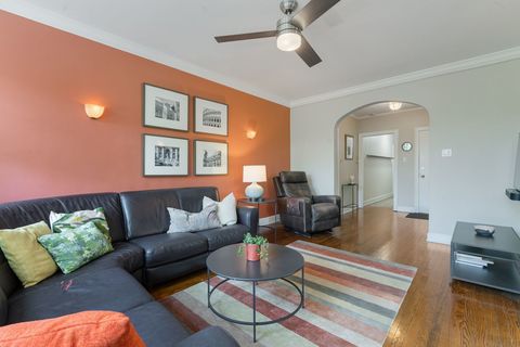 Tiny photo for 1217 Hull Terrace #3A, Evanston, IL 60202 (MLS # 12442324)