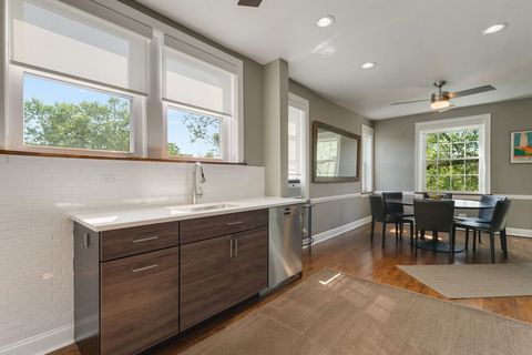 Tiny photo for 1217 Hull Terrace #3A, Evanston, IL 60202 (MLS # 12442324)