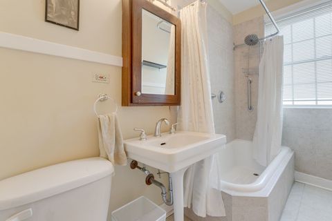 Tiny photo for 1217 Hull Terrace #3A, Evanston, IL 60202 (MLS # 12442324)