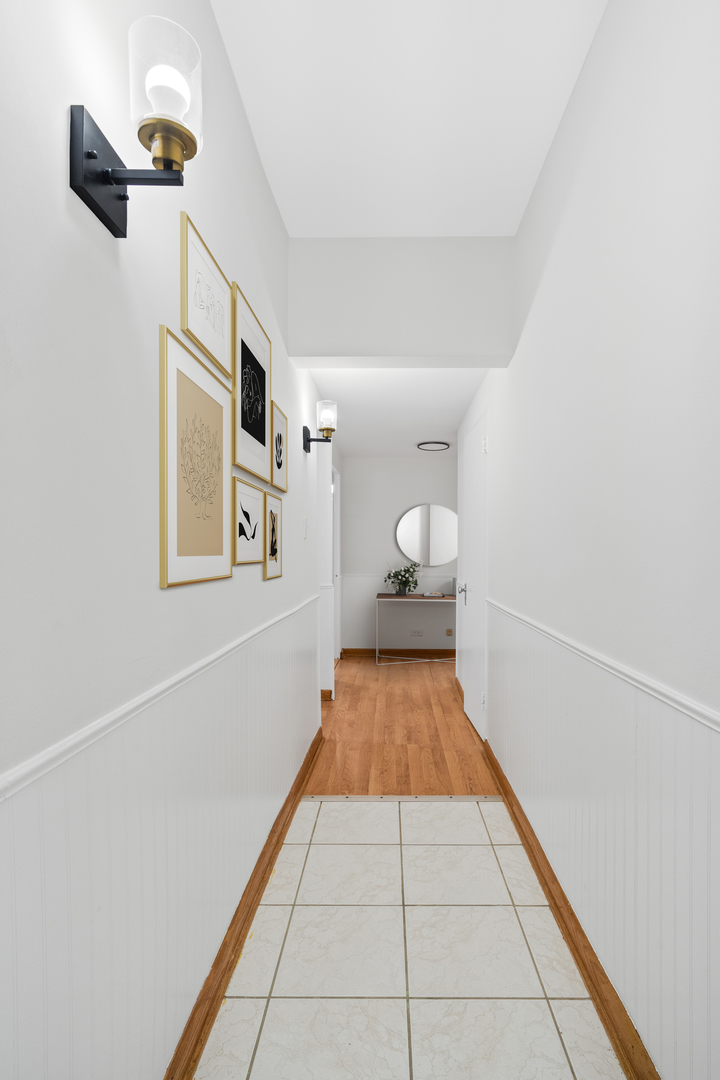 5052 N Marine Drive 4C
