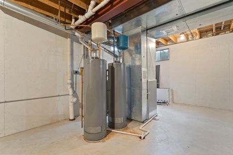 Tiny photo for 4308 Royal Windyne Court, St. Charles, IL 60174 (MLS # 12524114)