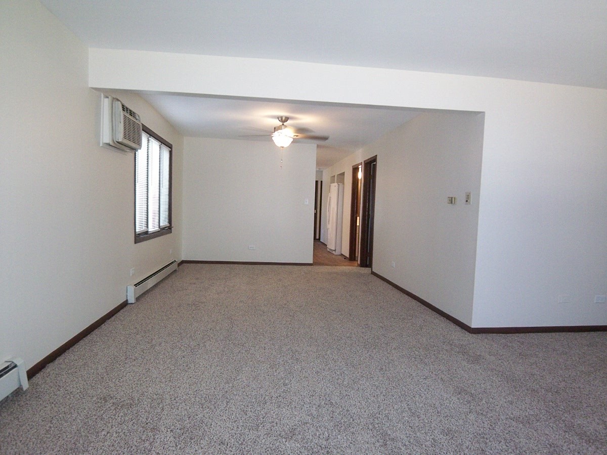 4381 Woodland Avenue 1