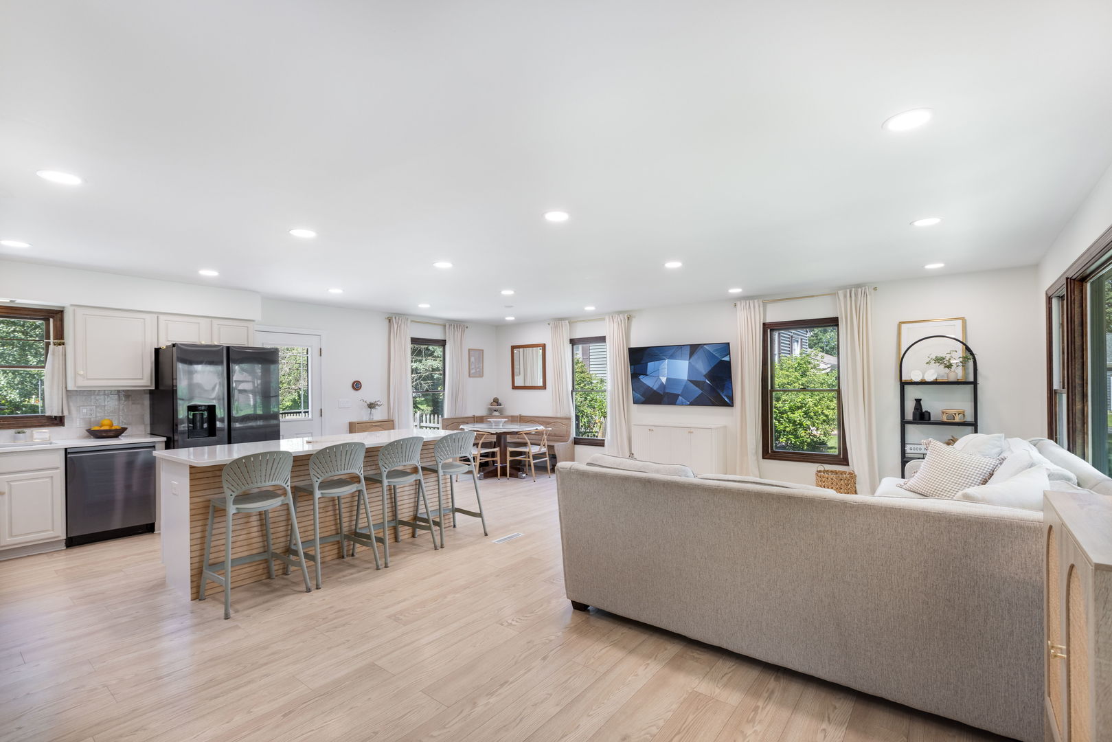 1055 Cardinal Court