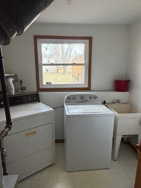 Tiny photo for 1702 Parklane Avenue, McHenry, IL 60050 (MLS # 12572918)