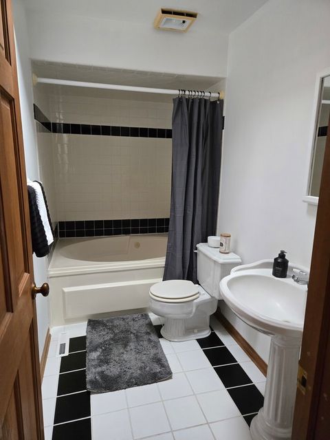 Tiny photo for 1702 Parklane Avenue, McHenry, IL 60050 (MLS # 12572918)