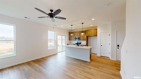 Tiny photo for 5940 BUTTERFIELD Drive, Bettendorf, IA 52722 (MLS # QC4268525)