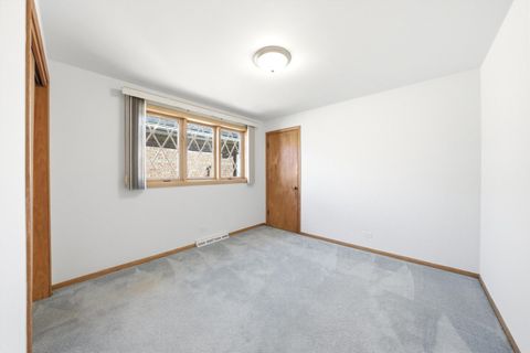 Tiny photo for 11218 S WHIPPLE Street, Chicago, IL 60655 (MLS # 12580687)
