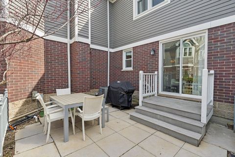 Tiny photo for 3315 N Racine Avenue #D, Chicago, IL 60657 (MLS # 12618603)