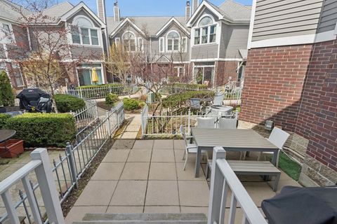 Tiny photo for 3315 N Racine Avenue #D, Chicago, IL 60657 (MLS # 12618603)