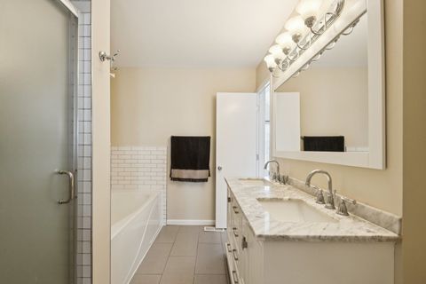 Tiny photo for 3315 N Racine Avenue #D, Chicago, IL 60657 (MLS # 12618603)