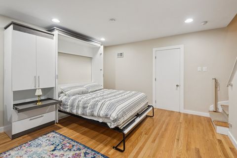 Tiny photo for 3315 N Racine Avenue #D, Chicago, IL 60657 (MLS # 12618603)