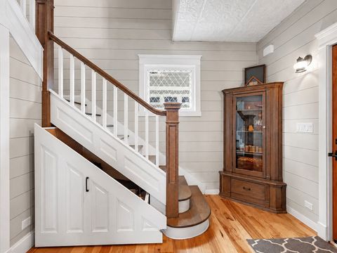 Tiny photo for 205 W Cook Avenue, Libertyville, IL 60048 (MLS # 12634943)