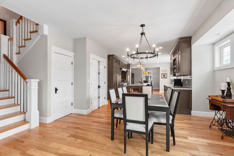 Tiny photo for 205 W Cook Avenue, Libertyville, IL 60048 (MLS # 12634943)