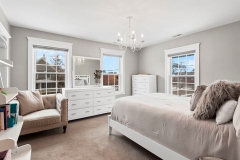 Tiny photo for 205 W Cook Avenue, Libertyville, IL 60048 (MLS # 12634943)