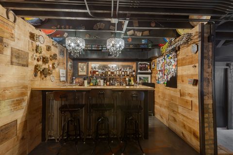 Tiny photo for 205 W Cook Avenue, Libertyville, IL 60048 (MLS # 12634943)