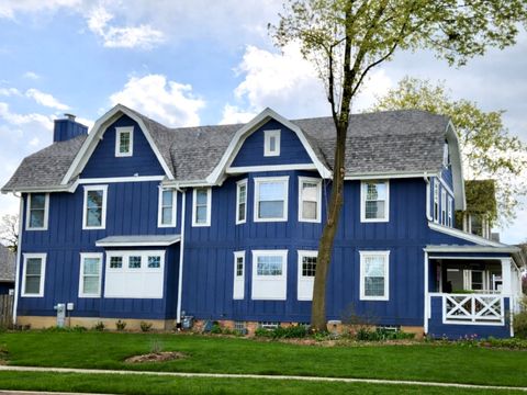 Tiny photo for 205 W Cook Avenue, Libertyville, IL 60048 (MLS # 12634943)